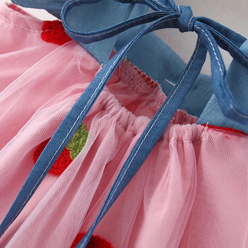 Summer flying sleeves top with embroidery
