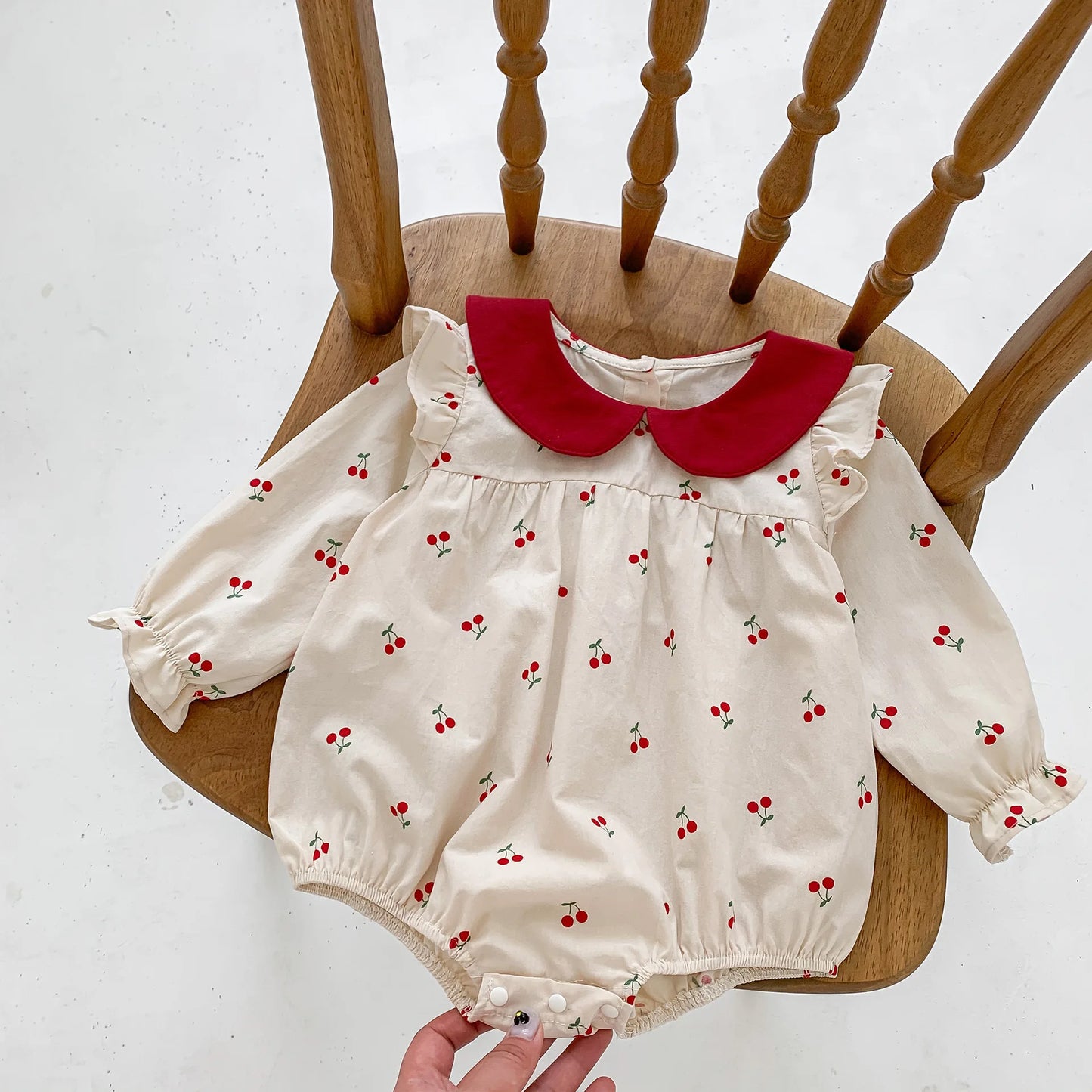 New 2024 Autumn Baby Clothes Sweet Cherry Printed Girls Bodysuit Newborn Peter Pan Collar Princess Clothing Toddler One Piece
