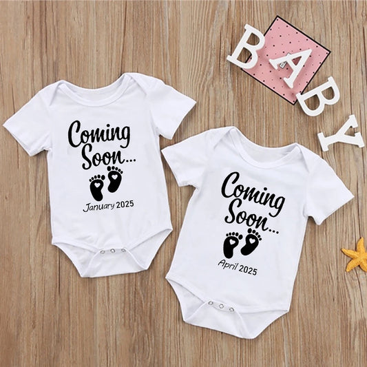 Baby Coming Soon 2025 Baby Announcement Newborn Bodysuit Summer Baby Romper Pregnancy Reveal Clothes Girls Boys Jumpsuit Outfits